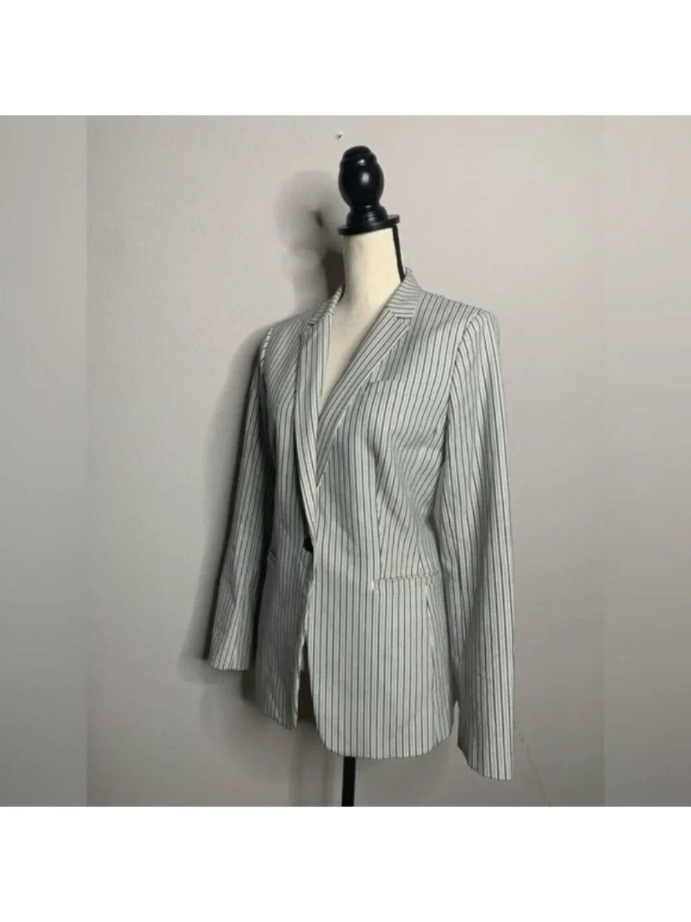 Banana Republic Pinstriped Plaid Single Breasted Blazer - Picture 4 of 15